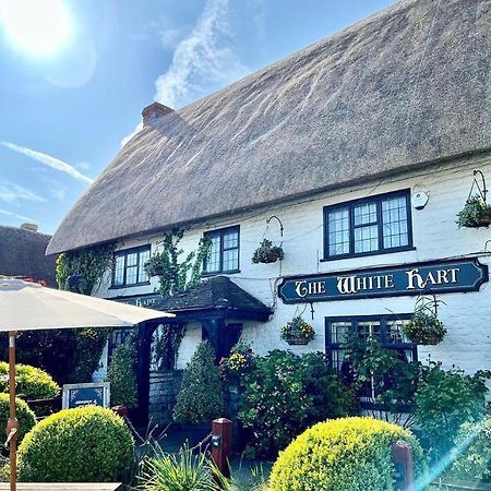 The White Hart, Wroughton Bed & Breakfast สวินดอน ภายนอก รูปภาพ