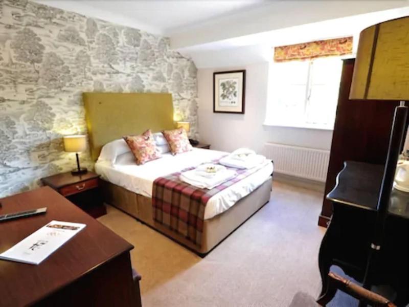 The White Hart, Wroughton Bed & Breakfast สวินดอน ภายนอก รูปภาพ