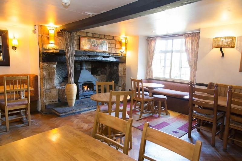 The White Hart, Wroughton Bed & Breakfast สวินดอน ภายนอก รูปภาพ