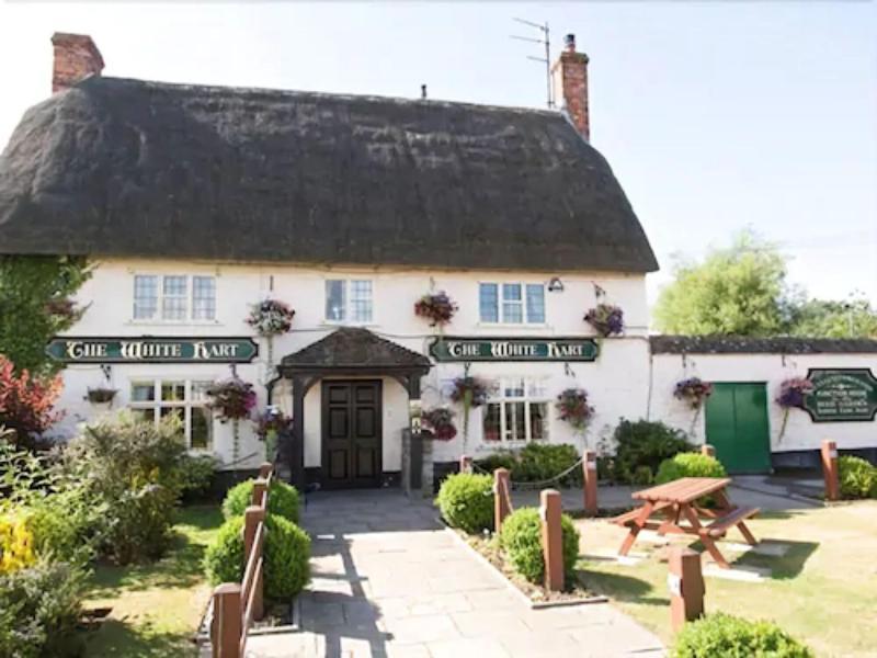 The White Hart, Wroughton Bed & Breakfast สวินดอน ภายนอก รูปภาพ